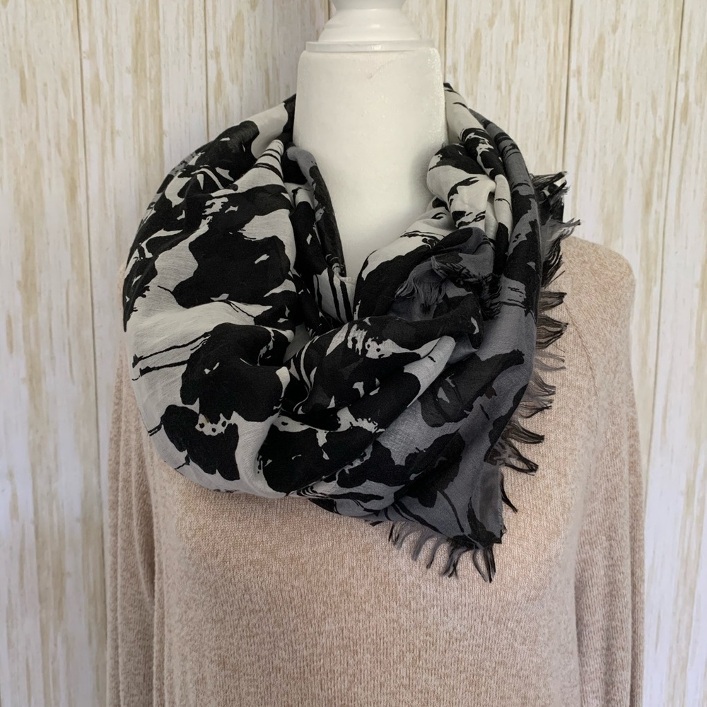 Black and white infinity lightweight scarf
